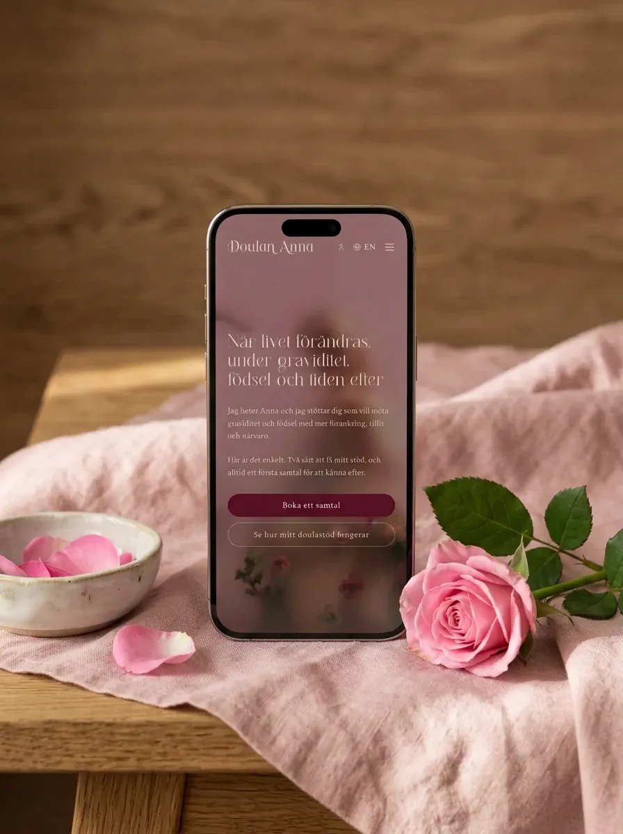 Doulan Anna shown on a phone